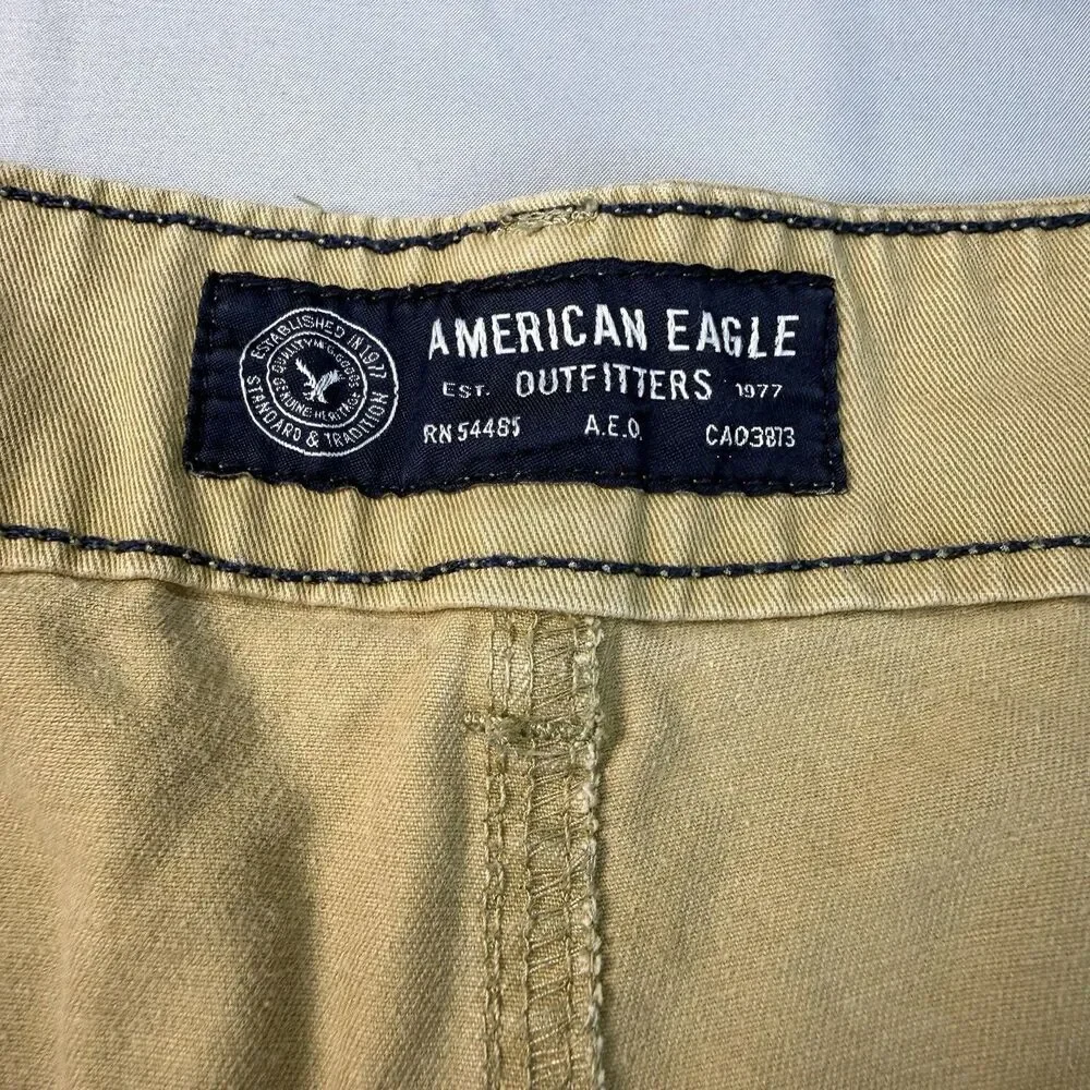 American Eagle Mens Longboard Flat Front Khaki Shorts Size 44 READ